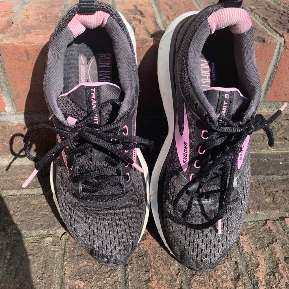 Brooks Transmit 3 Black/Pink Athletic Shoes Mesh Sz 8.5 Trainers Walking Pilates - Picture 3 of 13